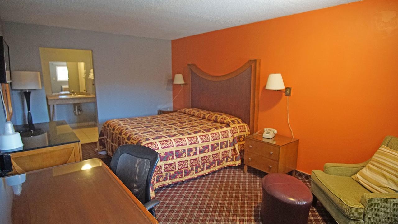 Los Angeles Inn & Suites - Lax West Athens Екстер'єр фото