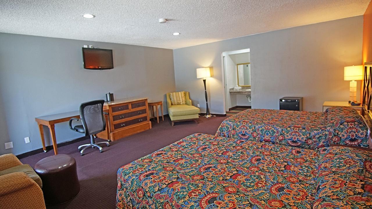 Los Angeles Inn & Suites - Lax West Athens Екстер'єр фото