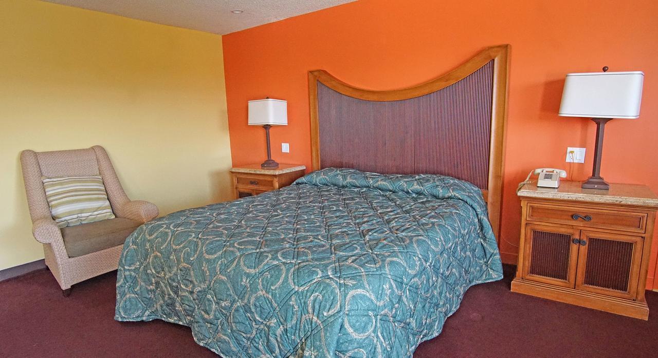 Los Angeles Inn & Suites - Lax West Athens Екстер'єр фото